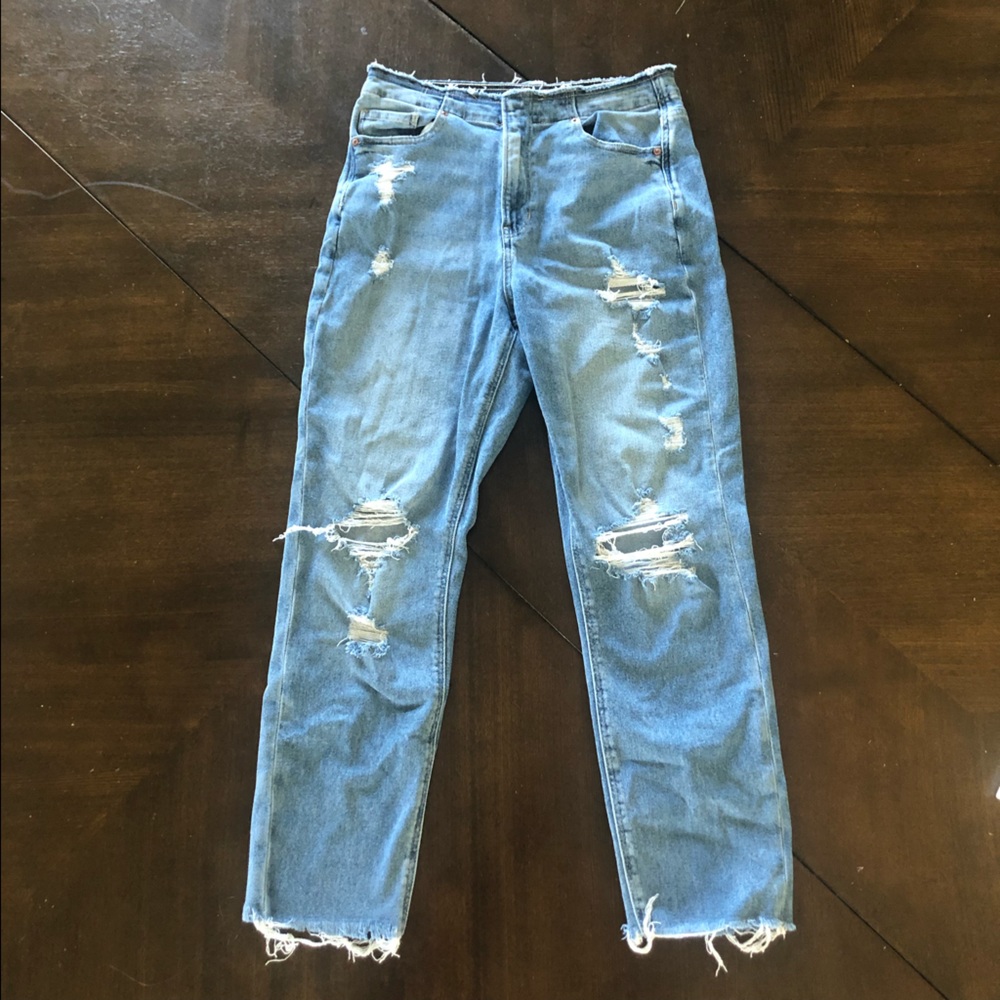 American eagle high waisted ripped mom jeans size 8